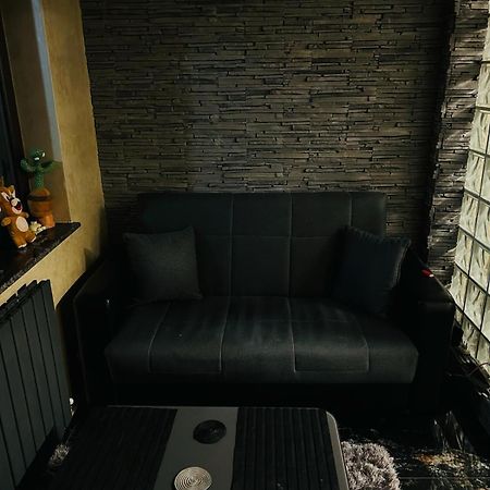 Lovely 1 Bedroom Flat In A 2 Ground Floor House Krajowa Zewnętrze zdjęcie