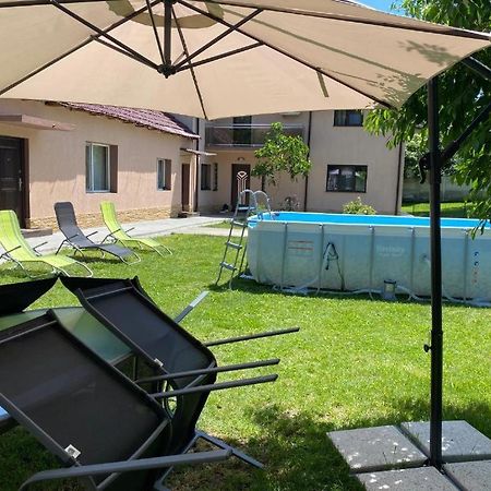 Lovely 1 Bedroom Flat In A 2 Ground Floor House Krajowa Zewnętrze zdjęcie