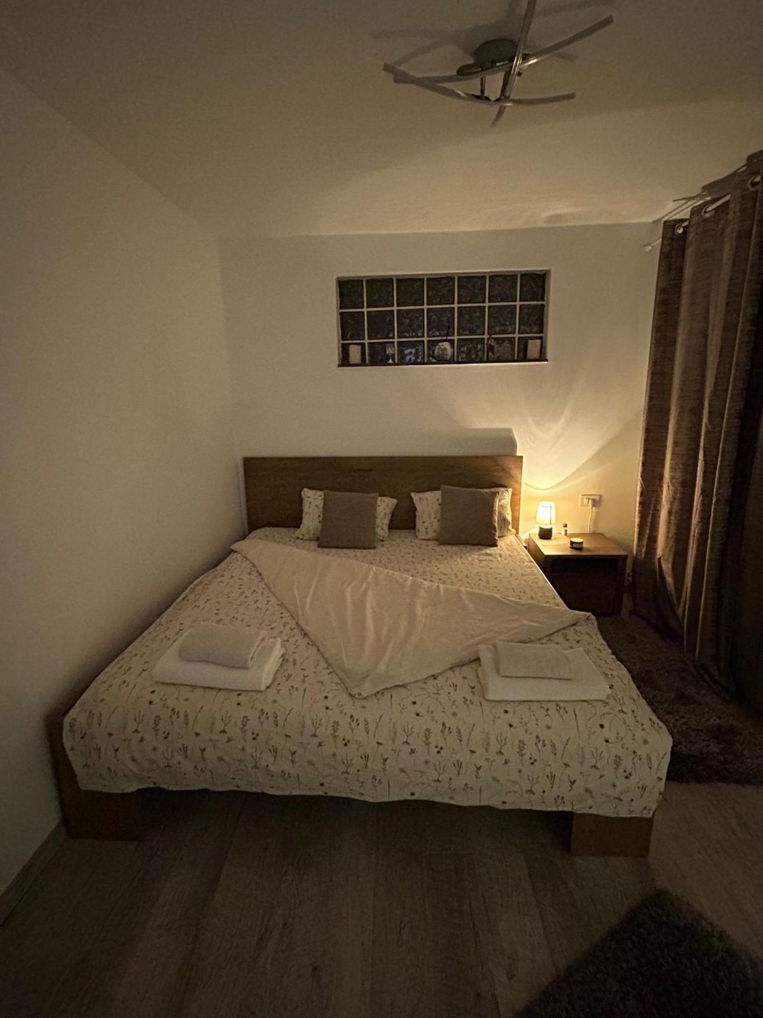 Lovely 1 Bedroom Flat In A 2 Ground Floor House Krajowa Zewnętrze zdjęcie